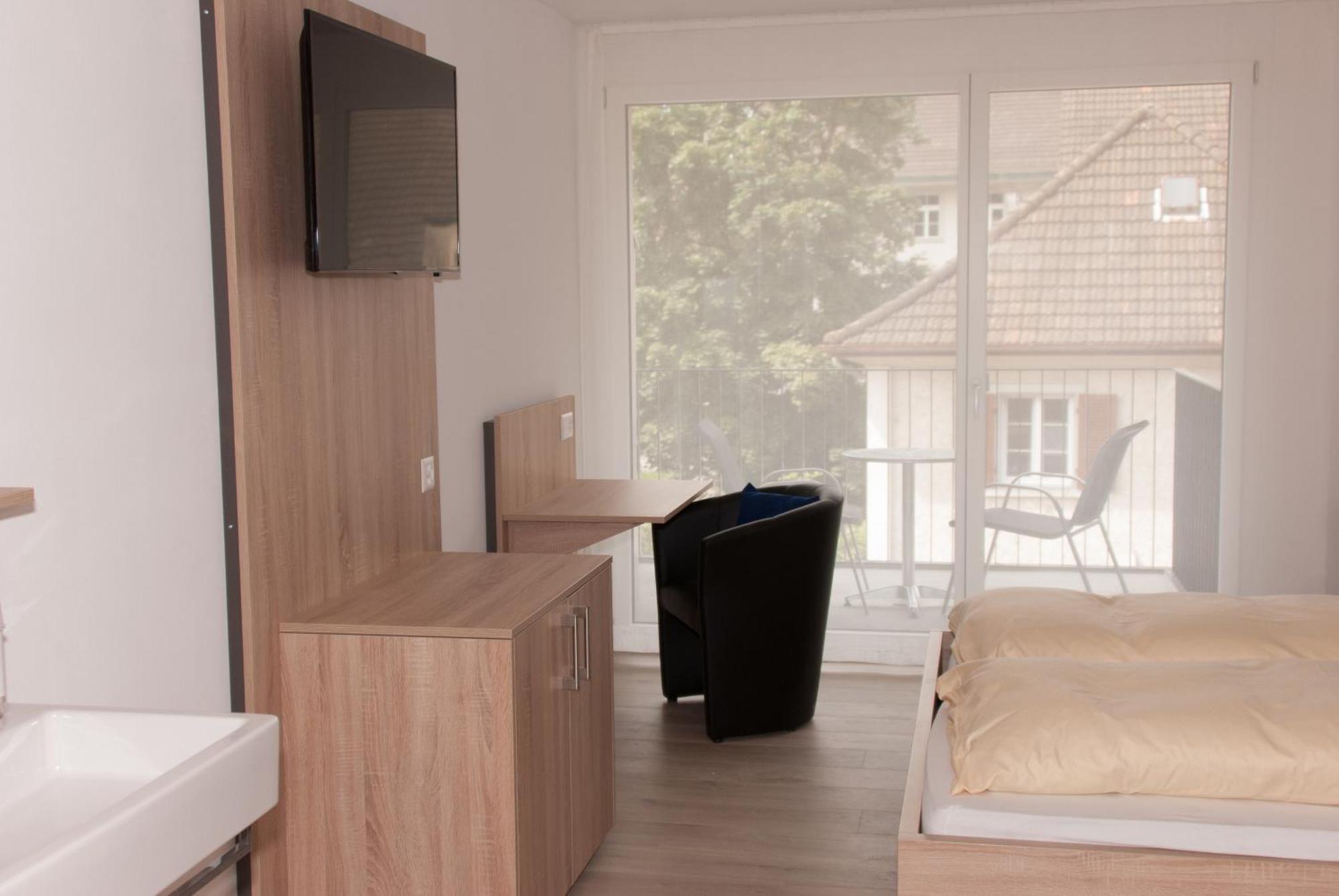 Hotel Traube Garni Küttigen 部屋 写真