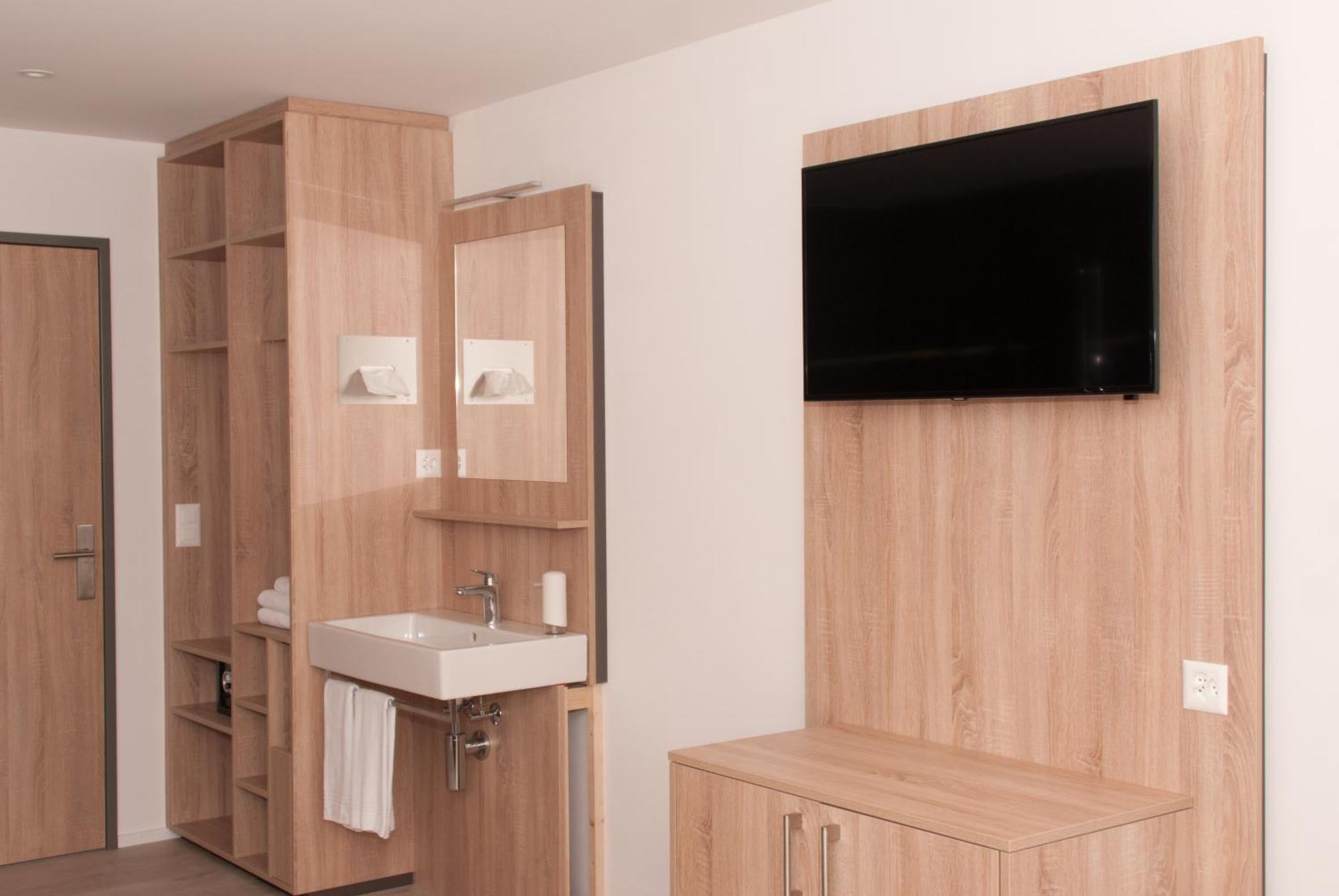 Hotel Traube Garni Küttigen 部屋 写真