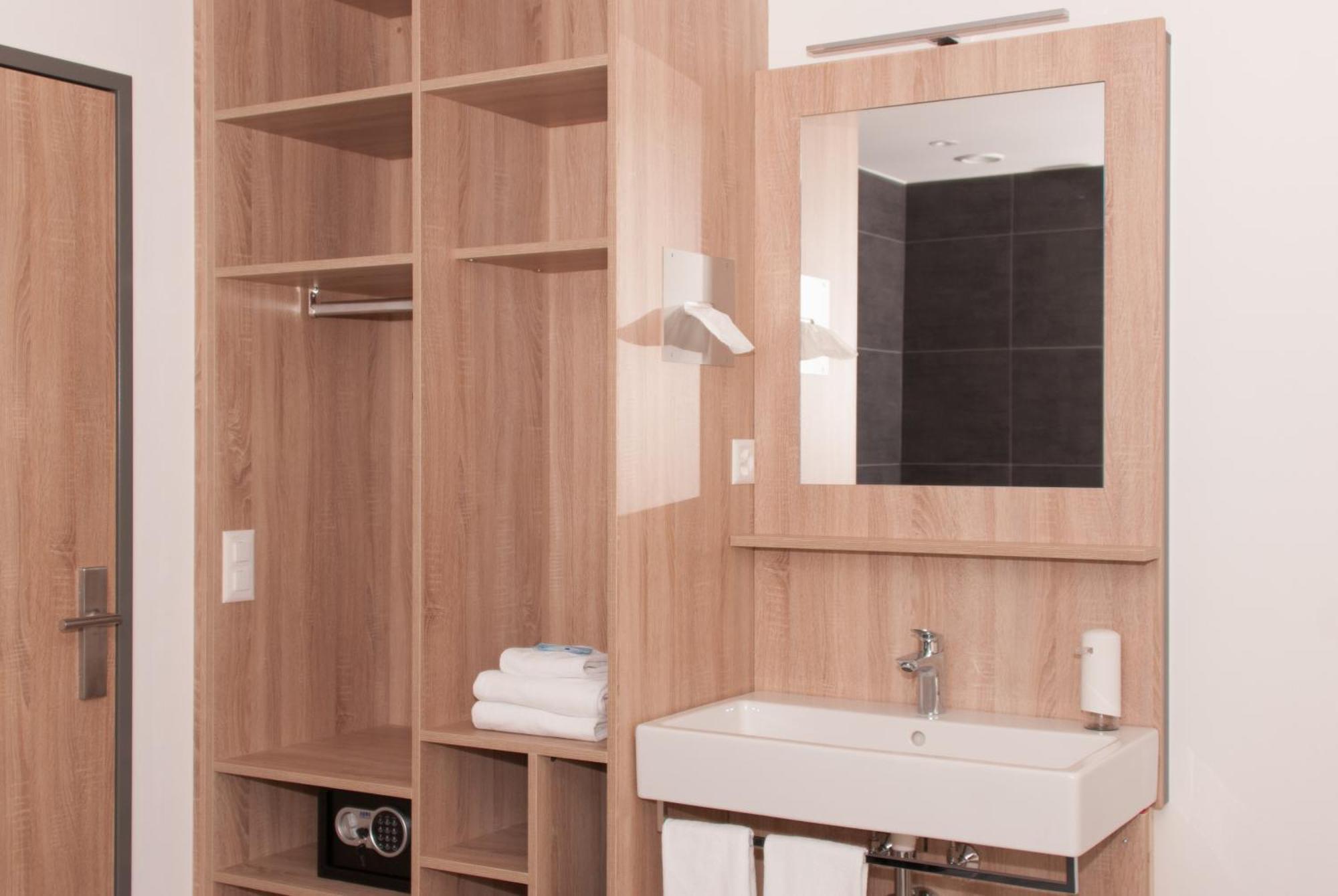 Hotel Traube Garni Küttigen 部屋 写真