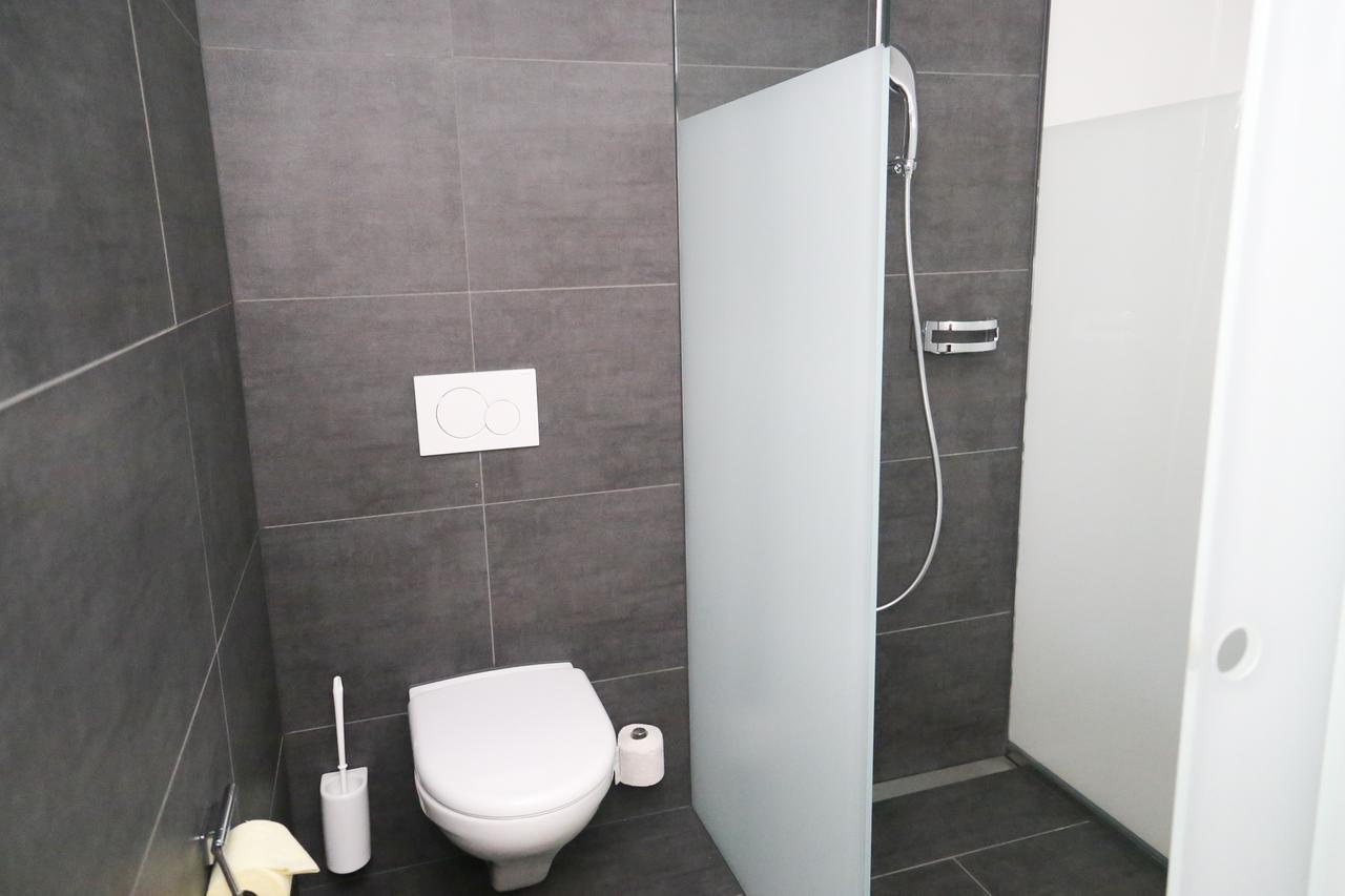 Hotel Traube Garni Küttigen エクステリア 写真