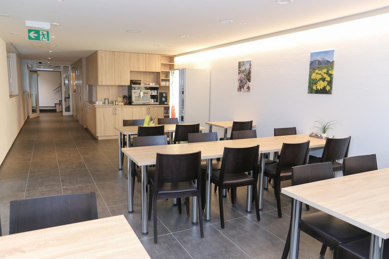 Hotel Traube Garni Küttigen エクステリア 写真