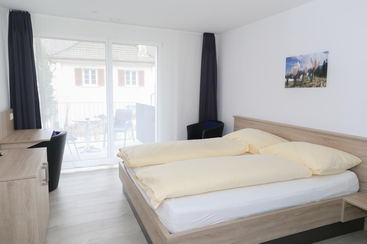 Hotel Traube Garni Küttigen エクステリア 写真