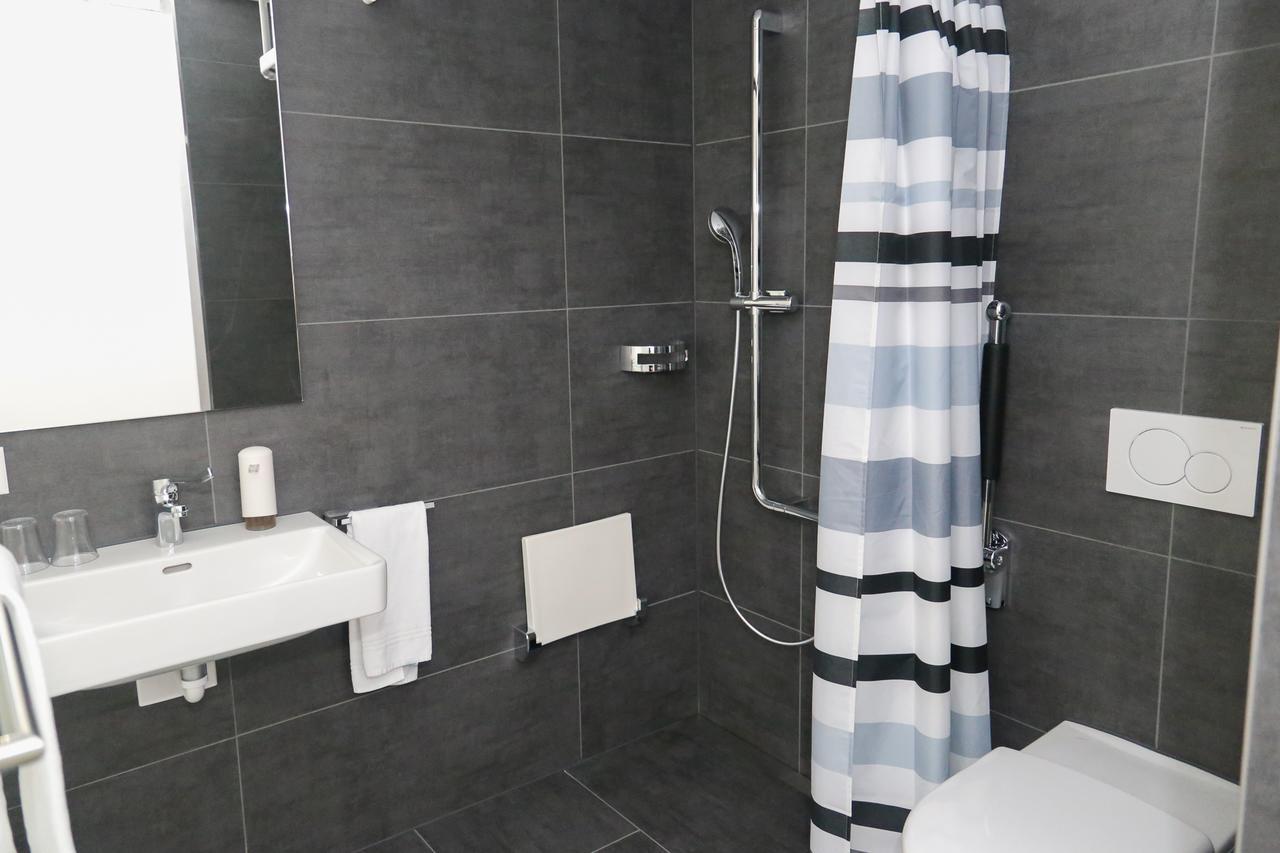 Hotel Traube Garni Küttigen エクステリア 写真